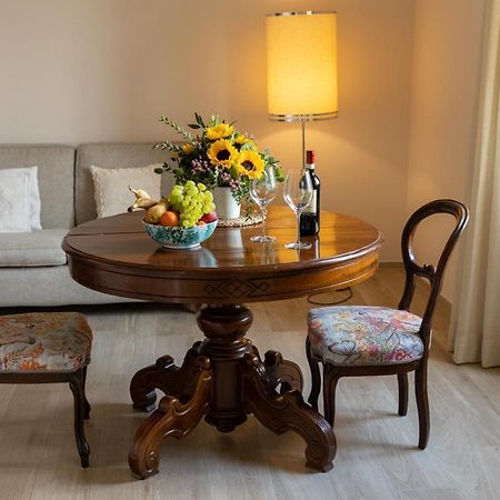 Modern Apartments In The Heart Of Florence Luaran gambar