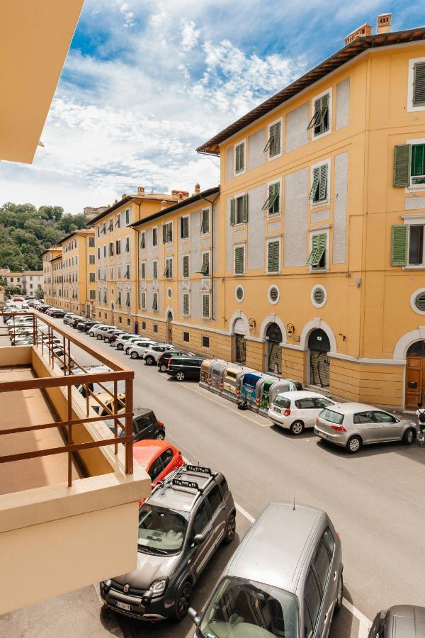 Modern Apartments In The Heart Of Florence Luaran gambar